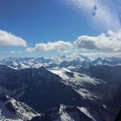 Flugwegposition um 14:56:24: Aufgenommen in der Nähe von Gemeinde Uttendorf, Österreich in 3023 Meter